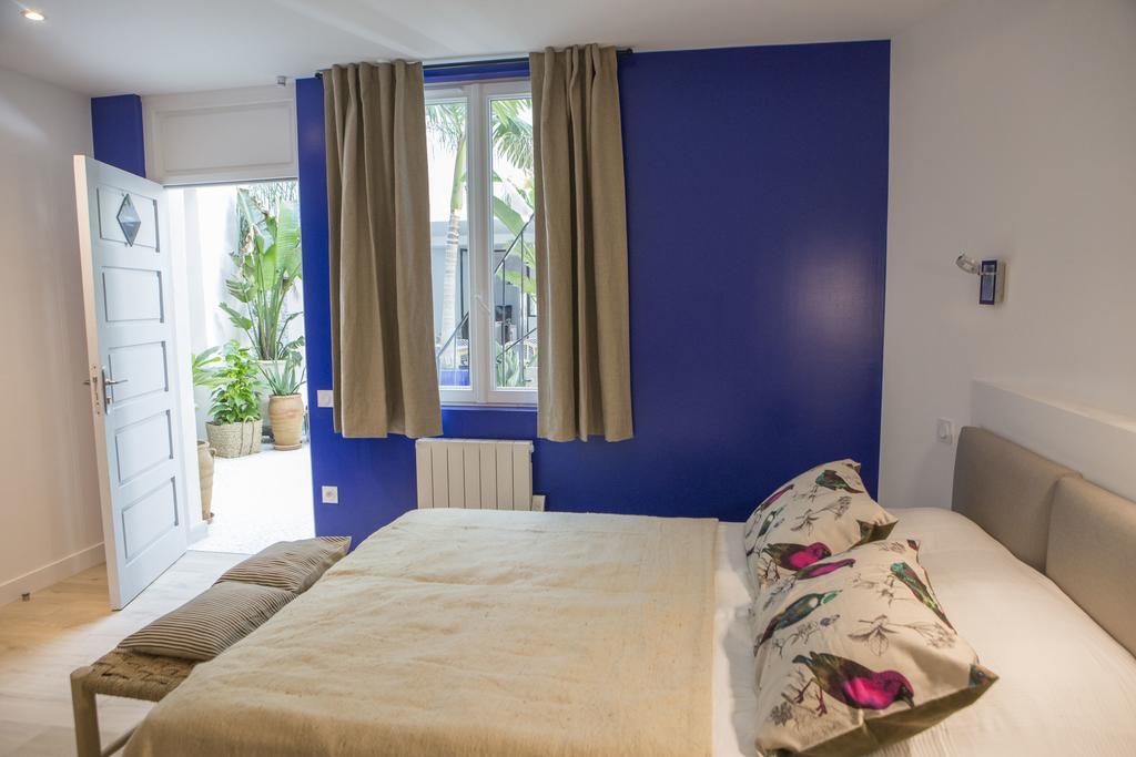 Douce Nuits Hotel Екстериор снимка
