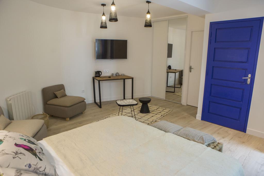 Douce Nuits Hotel Екстериор снимка